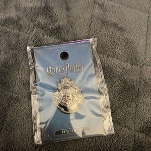 Harry Potter Hogwarts Pewter Pin